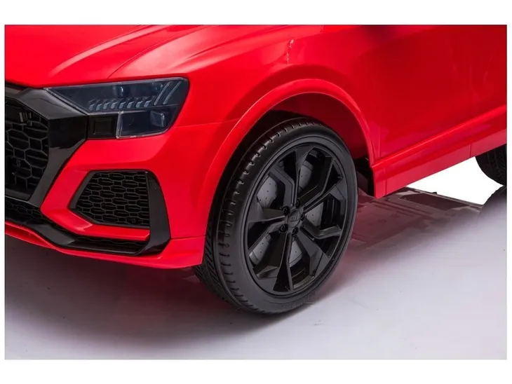 samochod-na-akumulator-audi-rs-q8-czerwony-wiek-dziecka-3-lata
