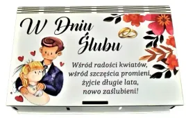 w-dniu-slubu-kasetka-nadruk-z-zetonami-prezent-dla-mlodej-pary