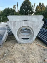 scianka-skosna-fi-1000przyczolek-betonowy-fi-1000