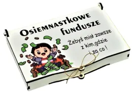 pudelko-na-pieniadze-z-zyczeniami-18-urodziny-nadruk