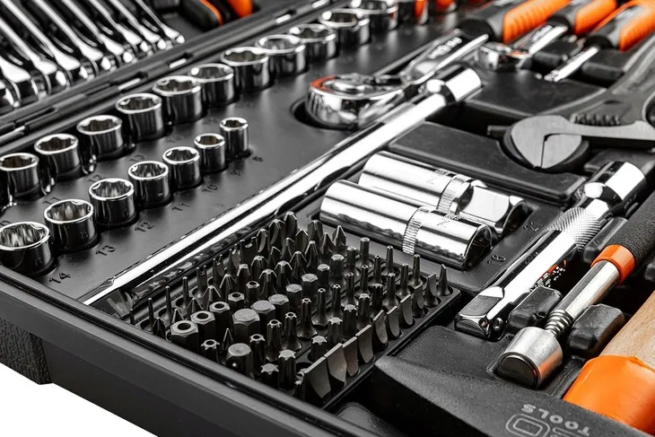 zestaw-narzedzi-143-elementy-neo-tools-stan-opakowania-oryginalne