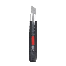 draumet-noz-z-ostrzem-lamanym-18mm-50-szt