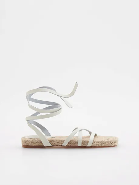 biale-wiazane-sandaly-reserved-37-rozmiar-37