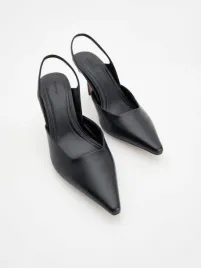 czarne-skorzane-czolenka-reserved-36