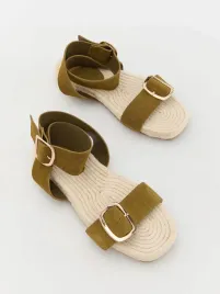 zielone-sandaly-ze-skorzanymi-paskami-reserved-39