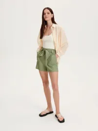 zielone-szorty-z-marszczeniem-w-pasie-i-wiazaniem-reserved-xxl