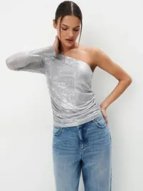 szara-blyszczaca-bluzka-na-jedno-ramie-z-ozdobnymi-marszczeniami-mohito-m