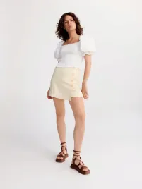 zolte-spodnico-spodenki-z-ozdobnymi-guzikami-reserved-xs