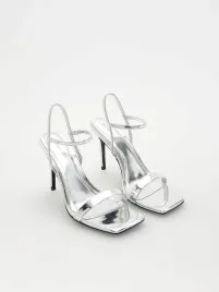 srebrne-metaliczne-sandaly-na-szpilce-reserved-37