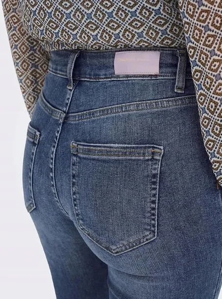 niebieskie-jeansy-blush-only-l-kolor-niebieski