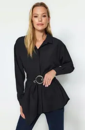 czarna-koszula-z-paskiem-trendyol-m