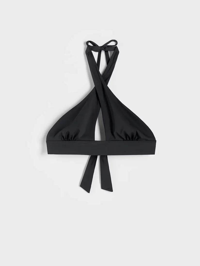 czarna-gora-od-bikini-reserved-s-stan-nowy