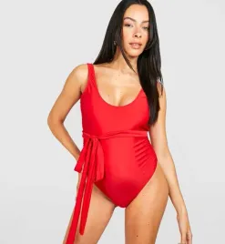 czerwony-jednoczesciowy-stroj-kapielowy-boohoo-l