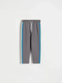 szare-spodnie-dresowe-z-lampasami-reserved-92