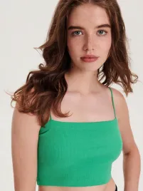 zielony-crop-top-na-ramiaczkach-reserved-xs-s