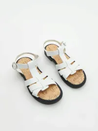 biale-sandaly-rzymianki-reserved-29