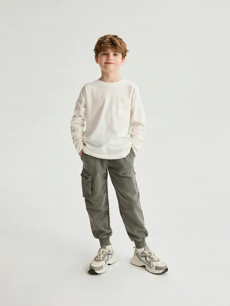 bialy-longsleeve-oversize-reserved-116-plec-dziewczynki