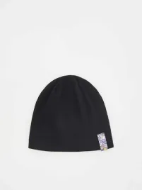czarna-czapka-z-naszywka-reserved-50-54-cm