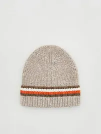 bezowa-czapka-zimowa-reserved-56