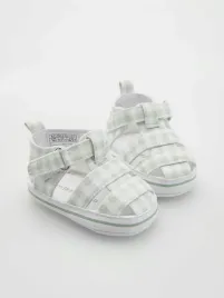 bialo-zielone-sandalki-na-rzepy-reserved-20-21