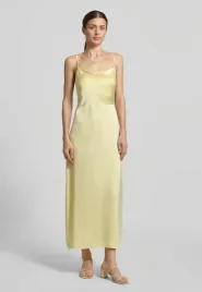 zolta-sukienka-maxi-viravenna-vila-s