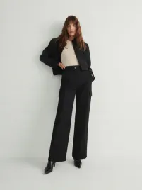 czarne-bawelniane-spodnie-z-kieszeniami-typu-cargo-reserved-s