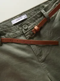 zielone-bawelniane-szorty-z-paskiem-reserved-m