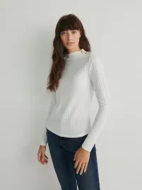 biala-prazkowana-bluzka-polgolf-z-dlugim-rekawawem-reserved-xs