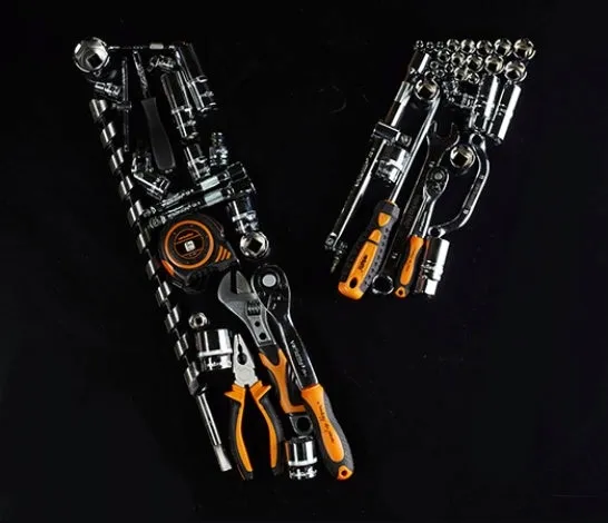 szpadel-prosty-slim-material-glowicy-metal