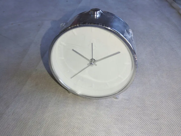 zegar-budzik-srebrny-marka-anchor