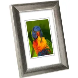 ramka-na-zdjecia-srebrna-rama-drewniana-25x38-cm