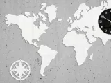 zegar-scienny-cichy-mapa-swiata-biala-120x70-zasilanie-bateryjne