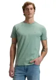t-shirt-lee-112376466-s