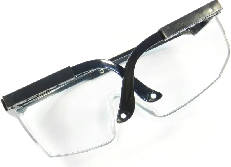 okulary-do-pedicure-ochronne