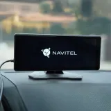 ekran-multimedialny-navitel-ds1020-carplay-android-auto-wifi-bluetooth-marka-navitel
