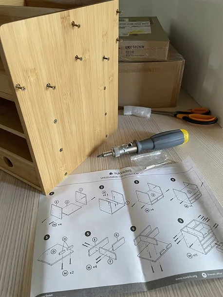 organizer-na-biurko-navaris-plec-brak-informacji