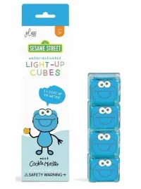 glo-pals-zestaw-4-swiecacych-kostek-sensorycznych-ciasteczkowy-potwor