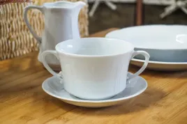 chodziez-kamelia-bulionowka-ze-spodkiem-400-ml-15-cm-0000