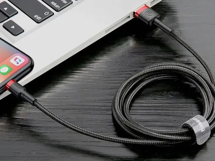 baseus-kabel-usb-lightning-iphone-2-4a-1m-czerwony
