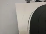 gramofon-denon-dp-300f-srebrny-glebokosc-produktu-38-1-cm