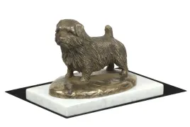 norfolk-terrier-statuetka-psa-figurka-na-bialym-marmurze-trofeum-na-wys