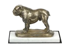 buldog-angielski-bulldog-statuetka-psa-figurka-na-bialym-marmurze-trof