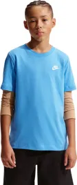 koszulka-dla-dzieci-nike-sportswear-jasnoniebieska-fz5177-412-rozm-xs