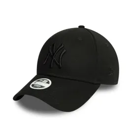 essential-940-new-york-yankees