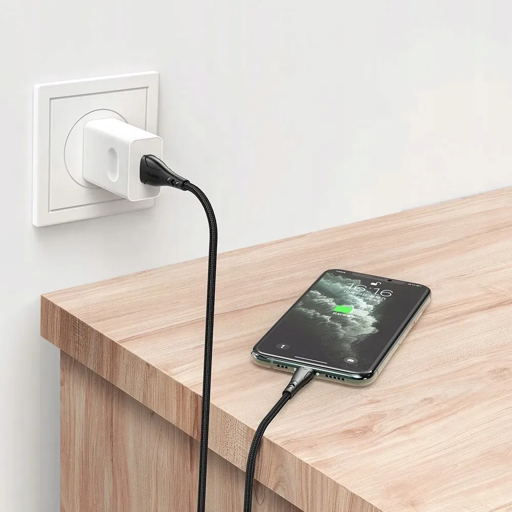 mcdodo-krotki-kabel-lightning-quick-charge-4-20cm