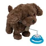 piesek-na-smyczy-nab-aterie-porusza-sie-z-pilotem