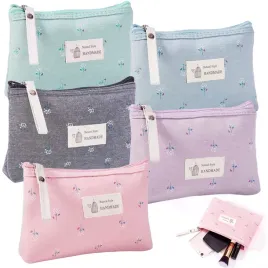 zestaw-5-malych-kosmetyczek-171154