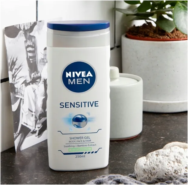 nivea-men-sensitive-500-ml-lagodzacy-zel-pod-prysznic-opakowanie-butelka