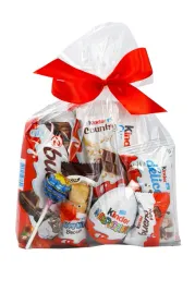 zestaw-prezentowy-paczka-slodyczy-kinder-jajko-niespodzianka-wielkanoc