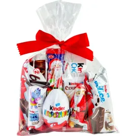 swiateczna-paczka-slodyczy-kinder-dla-dziecka-na-mikolaja-pod-choinke